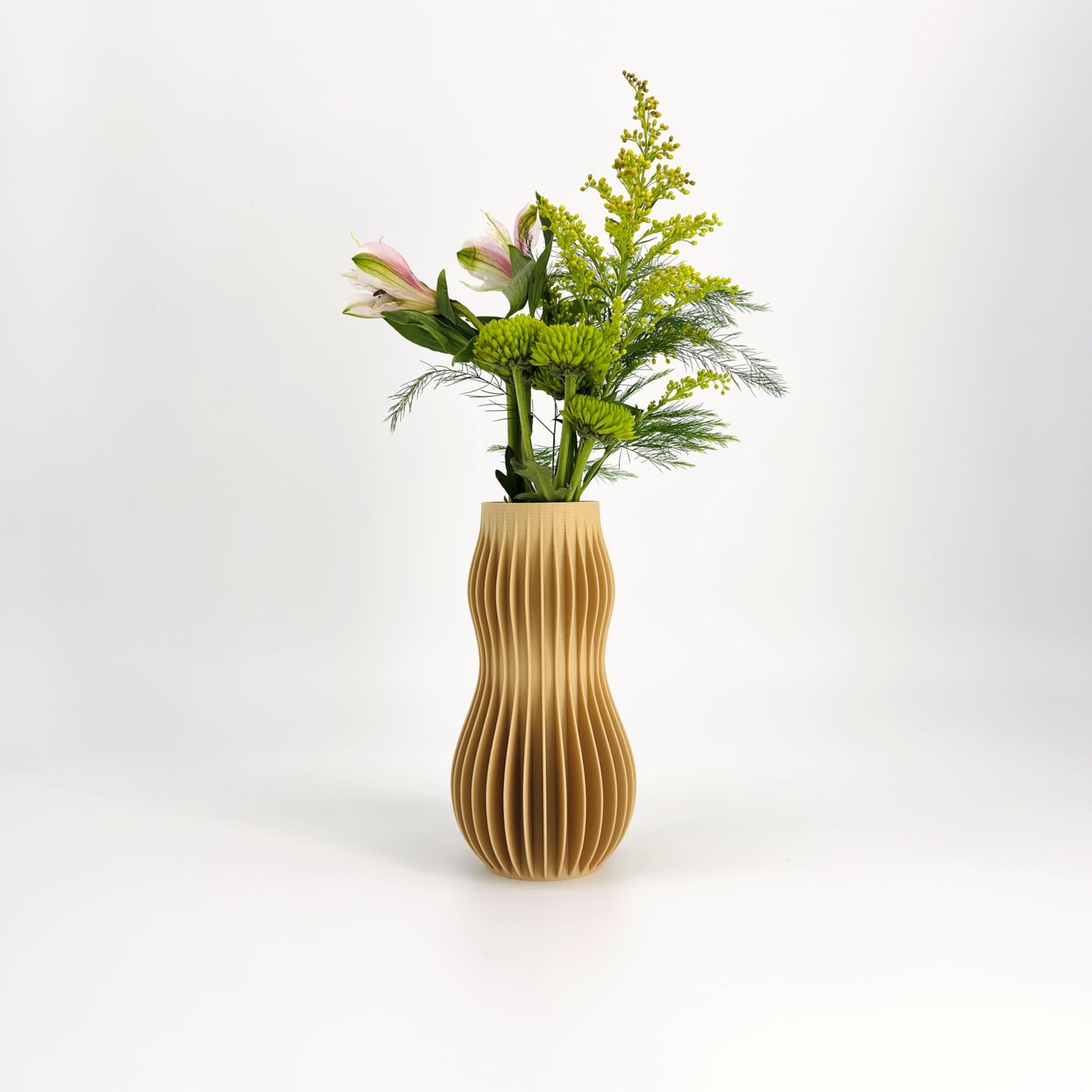 Sonnihaus Studio: HOLI Vase – Hazelnut Product Image 1 of 6