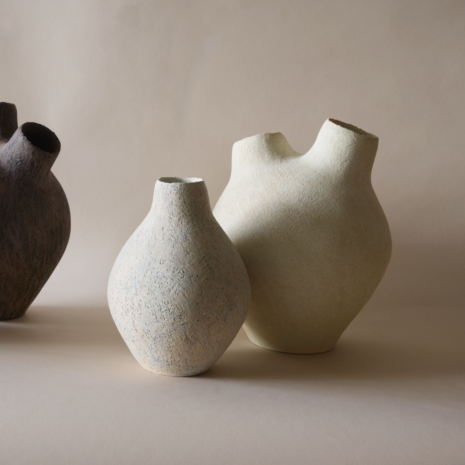 Mélina Schoenborn: White Heart Vase Product Image 3 of 4