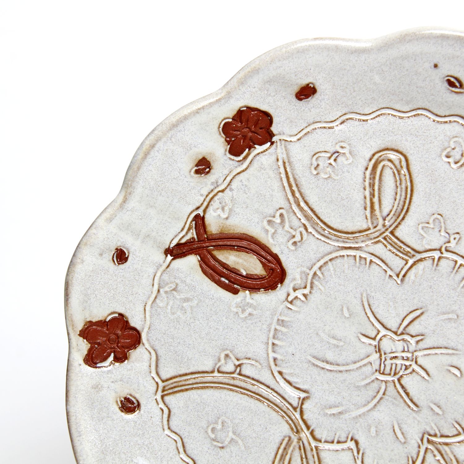 Zoe Pinnell: Small White Plate With Floral Centre Product Image 2 of 4