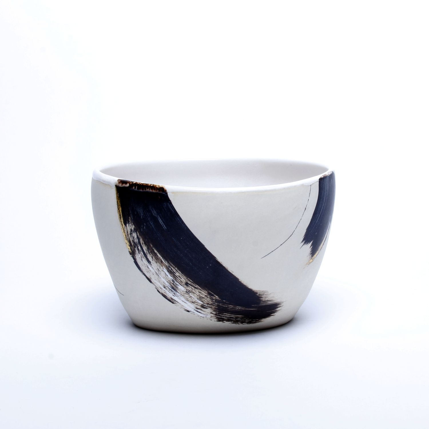 Jane Wilson: Large Black and White Bowl Product Image 2 of 4