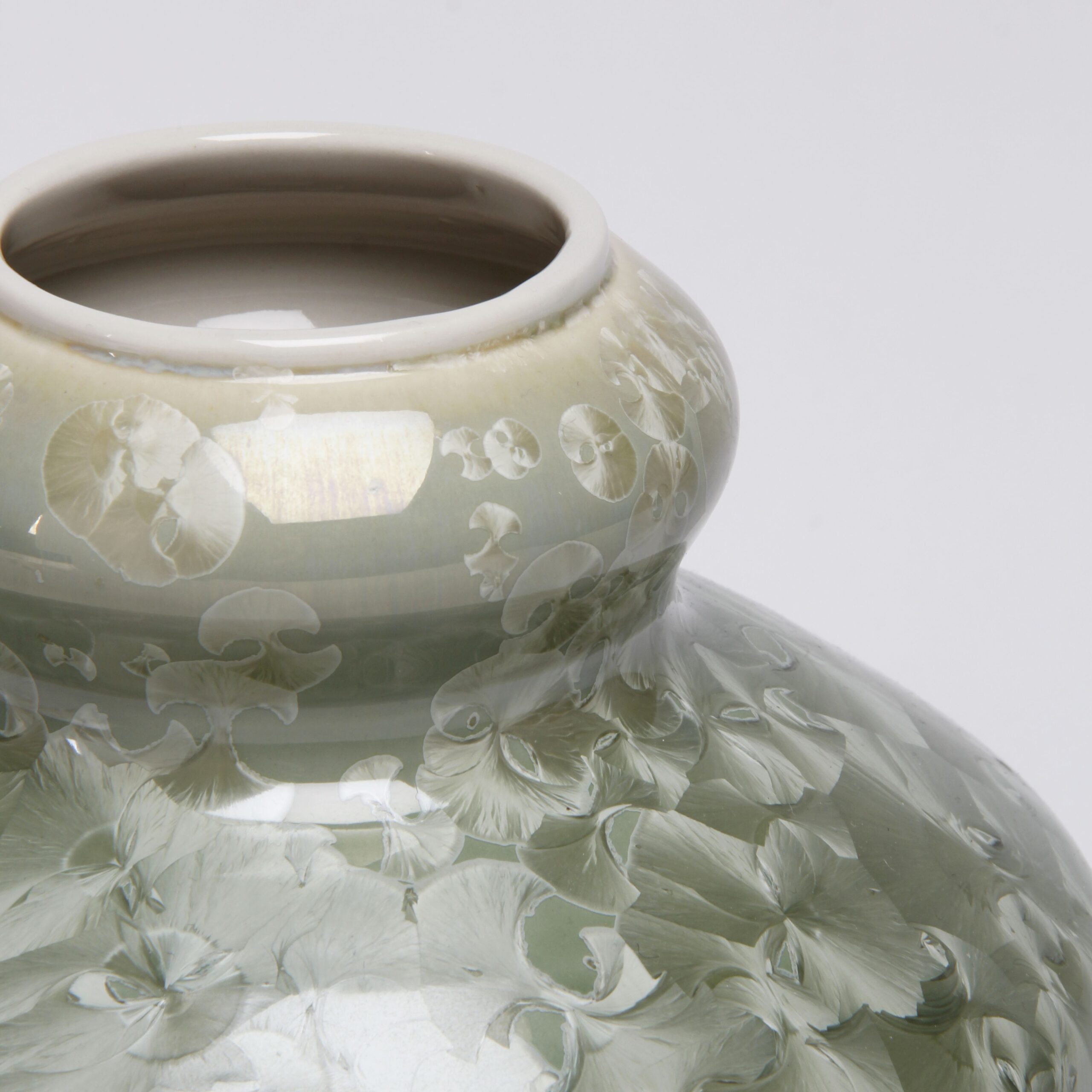 Yumiko Katsuya: Gold on Green Vase Product Image 4 of 4