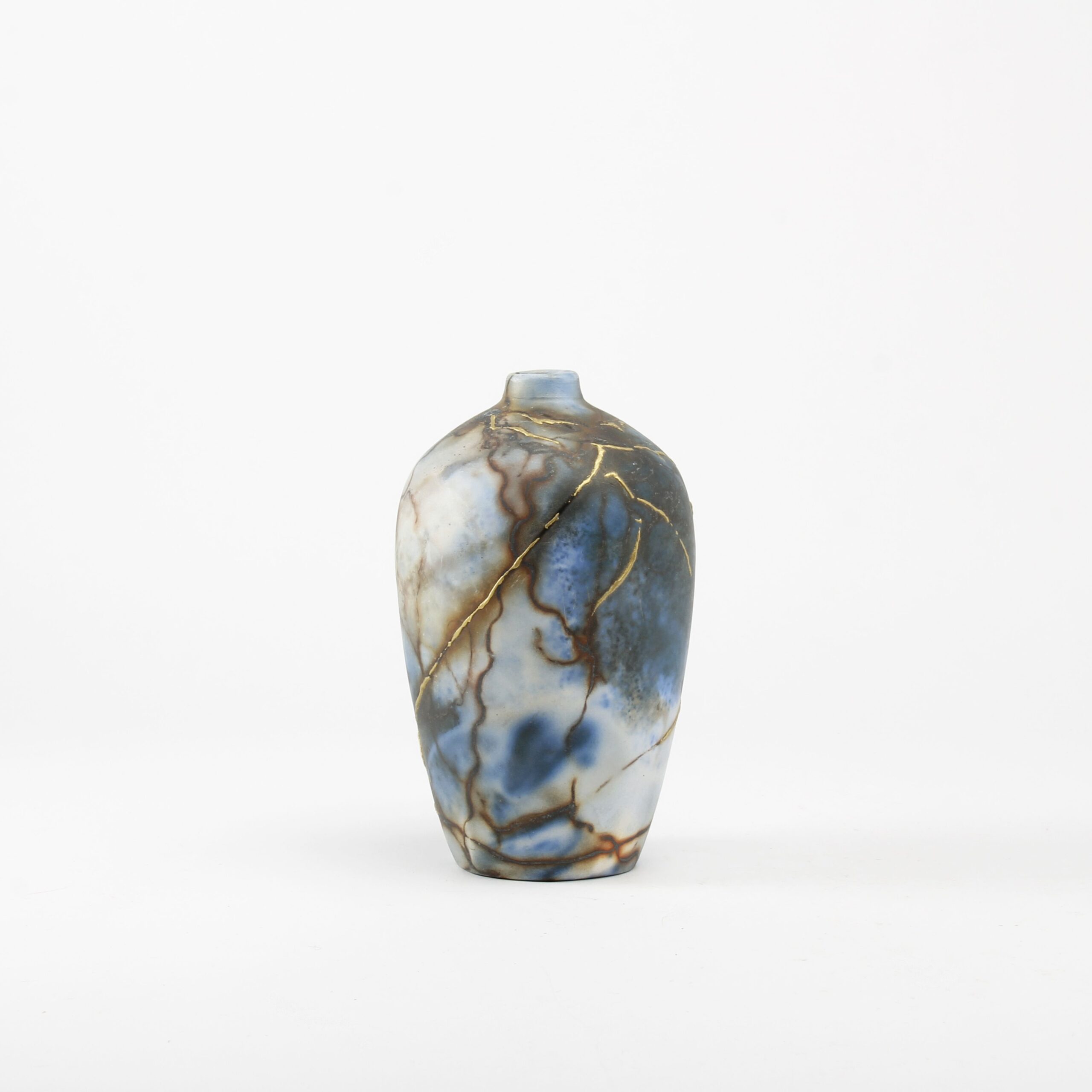 Alison Brannen: Medium Classic Urn Product Image 1 of 5