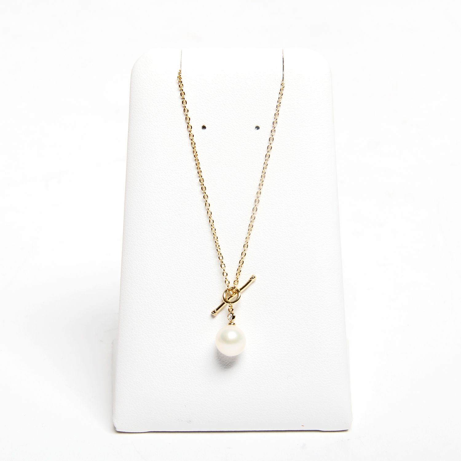 Valentine Rouge: Pearl Necklace Product Image 1 of 2