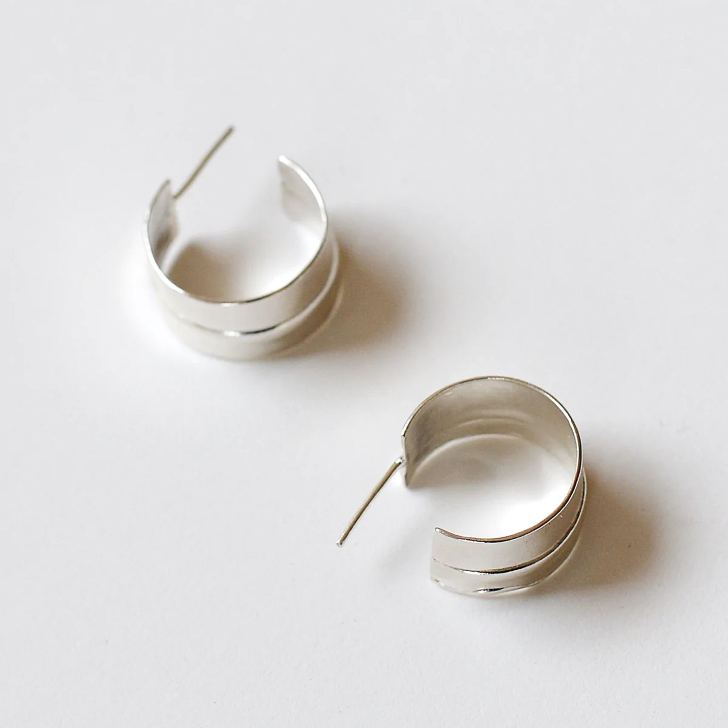 Michelle Ross: Kaida Earrings Large (Silver) Product Image 3 of 3