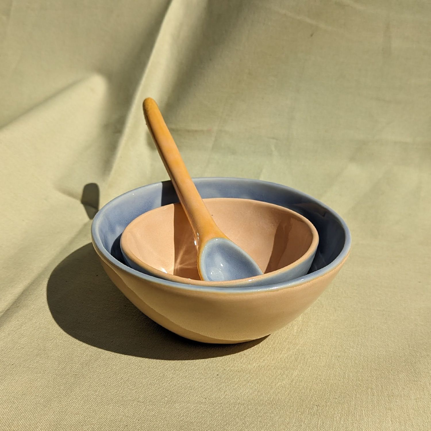 Wendy Nichol: Medium Ice Cream Bowl – Assorted Colours Product Image 4 of 5