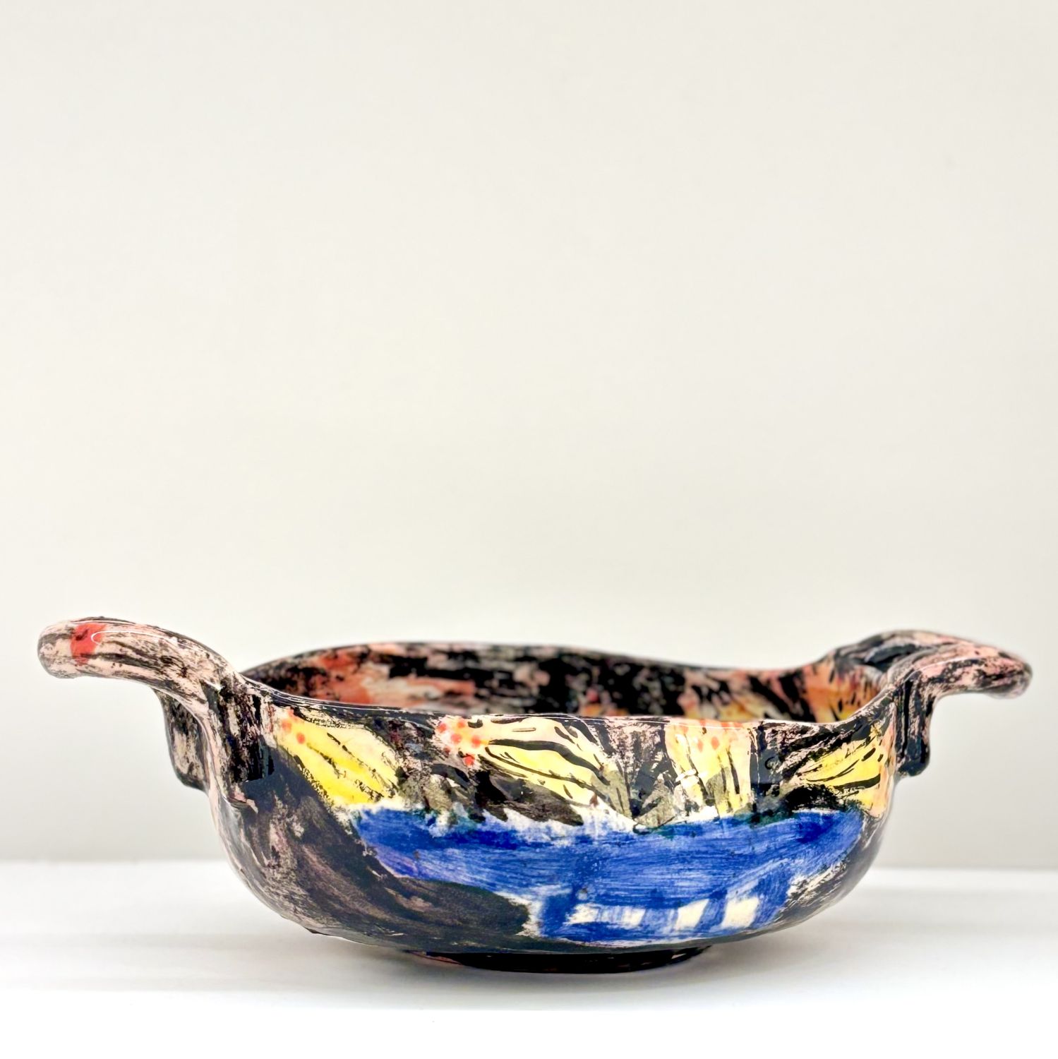 Enas Satir: Bowl with handles Product Image 3 of 4
