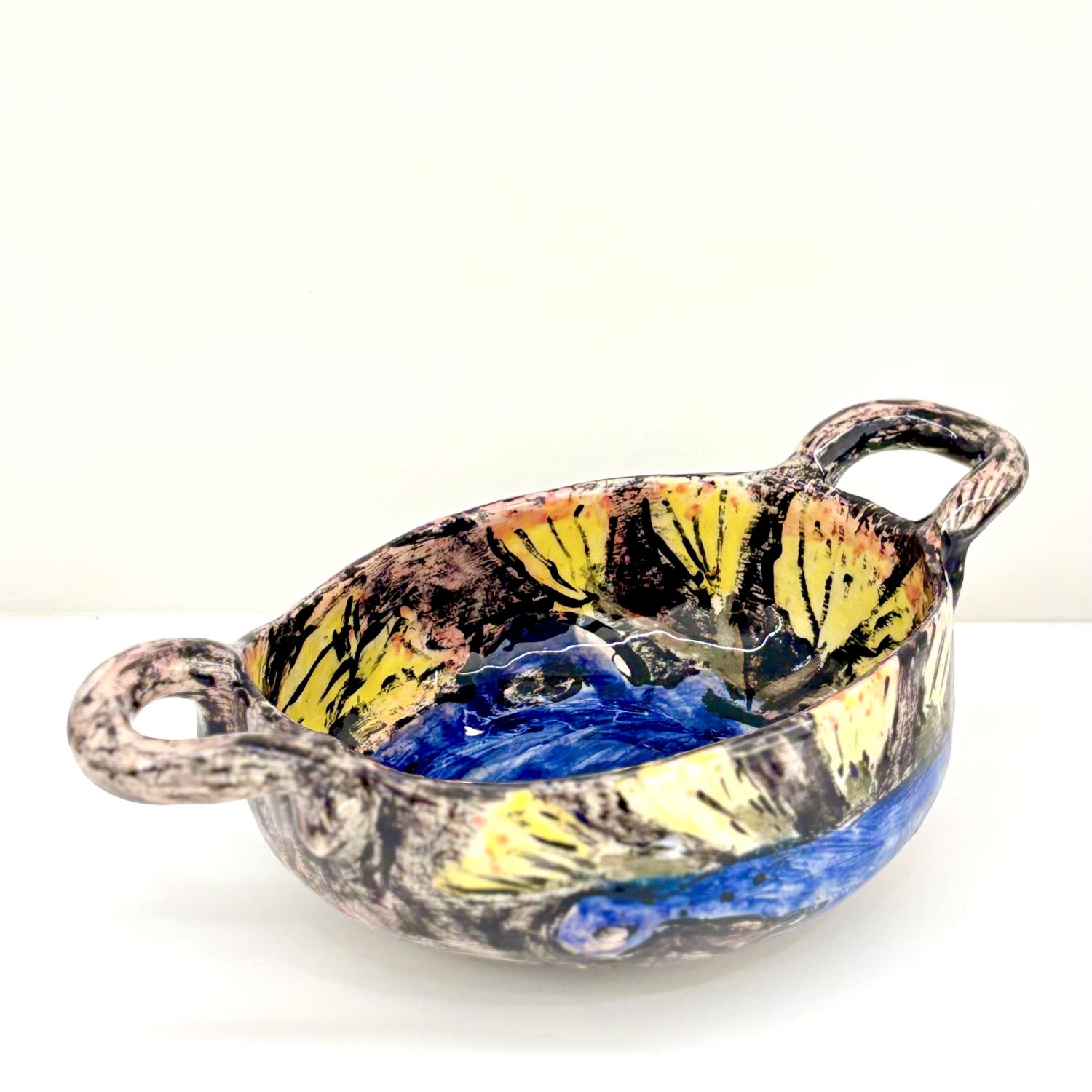 Enas Satir: Bowl with handles Product Image 1 of 4