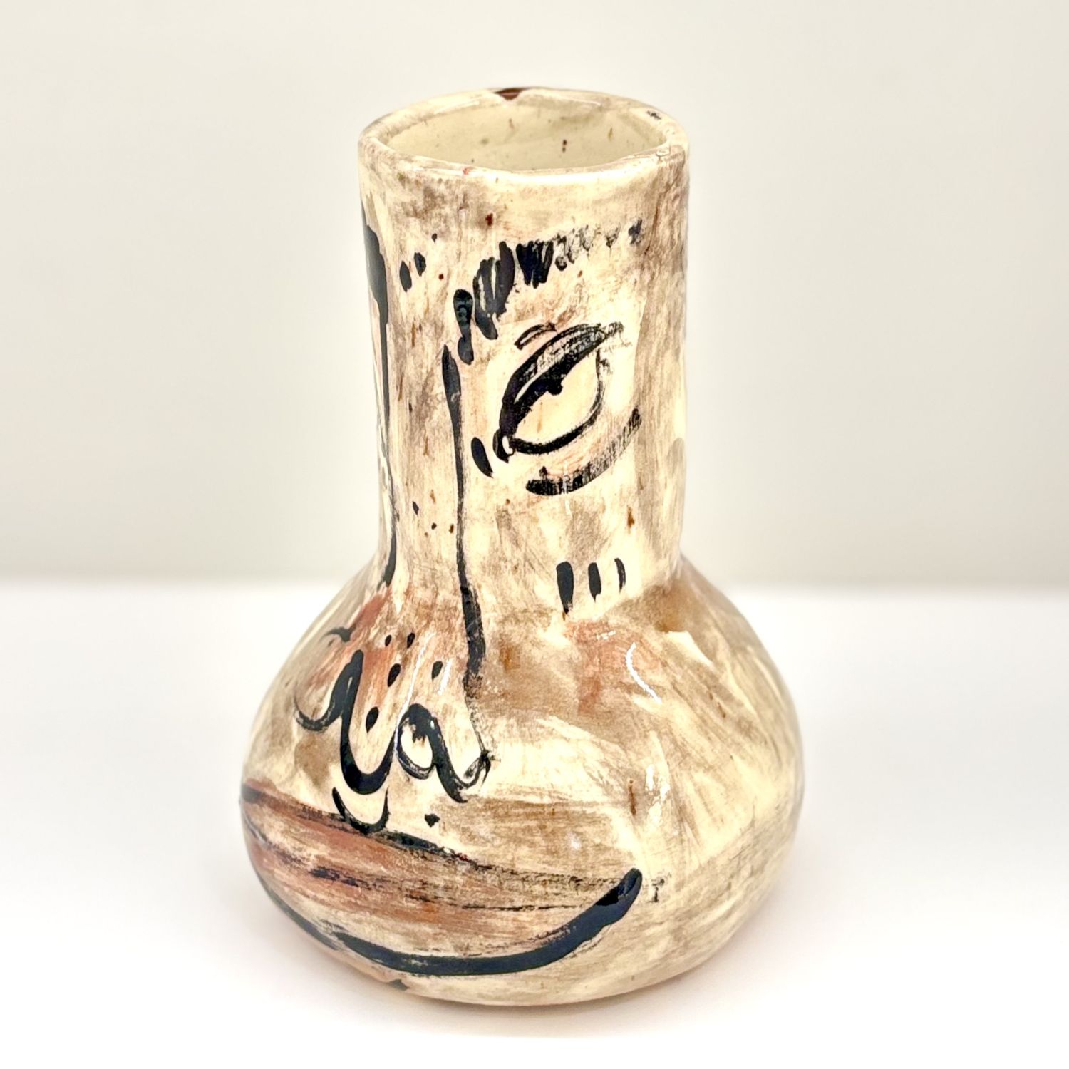 Enas Satir: Grey vase with face Product Image 2 of 4