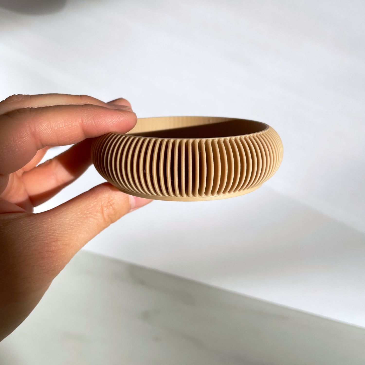 Sonnihaus Studio: CURV Small Catchall – Hazelnut Product Image 1 of 7
