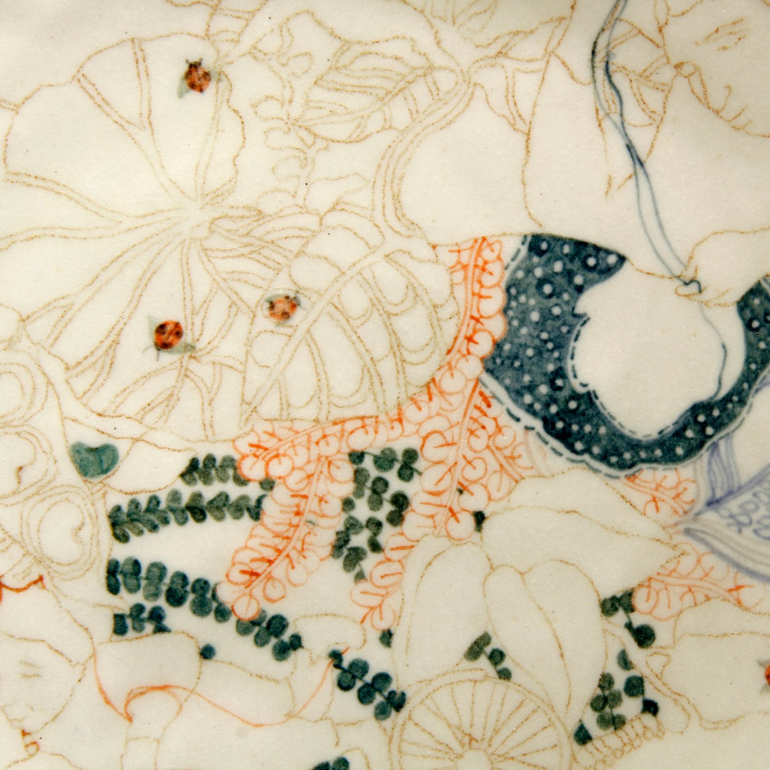 Japneet Kaur: Large Plate Phulkari, Embroidery of Flowers Product Image 5 of 5