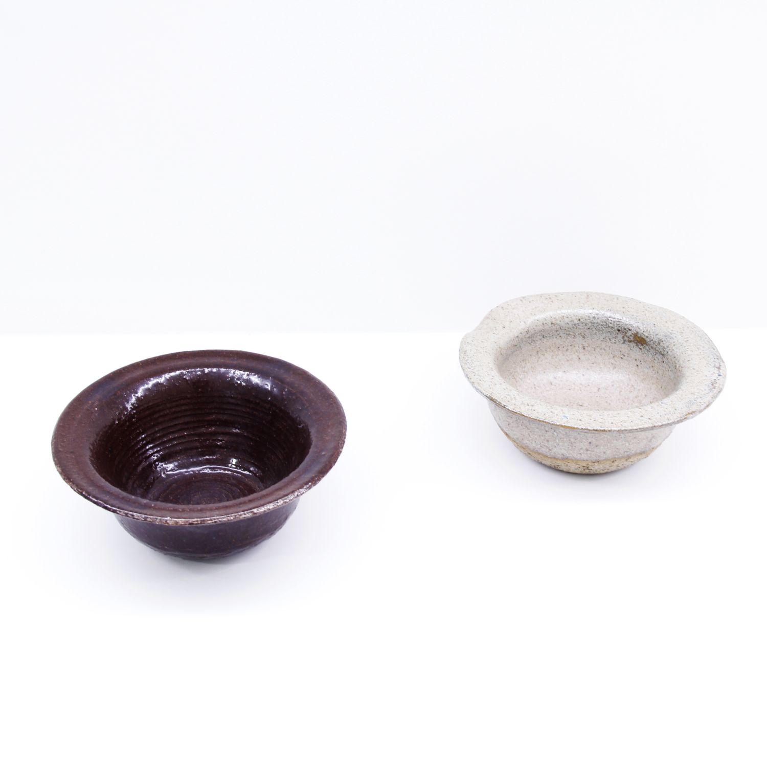 Jing Han Yang: Medium Lipped Bowl Product Image 2 of 2