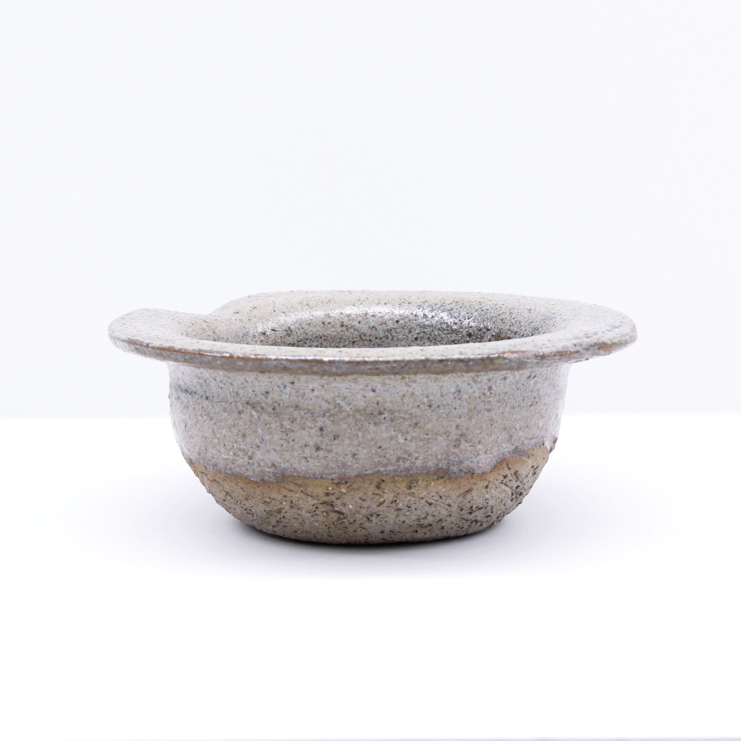 Jing Han Yang: Medium Lipped Bowl Product Image 1 of 2