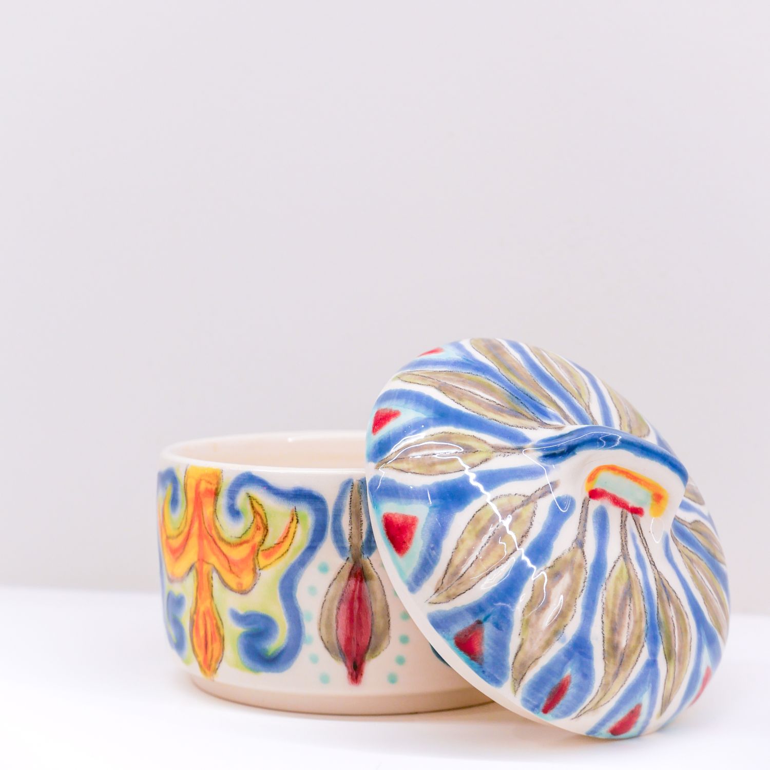 Karin Pavey: Cover Jar with Leaves Product Image 2 of 3