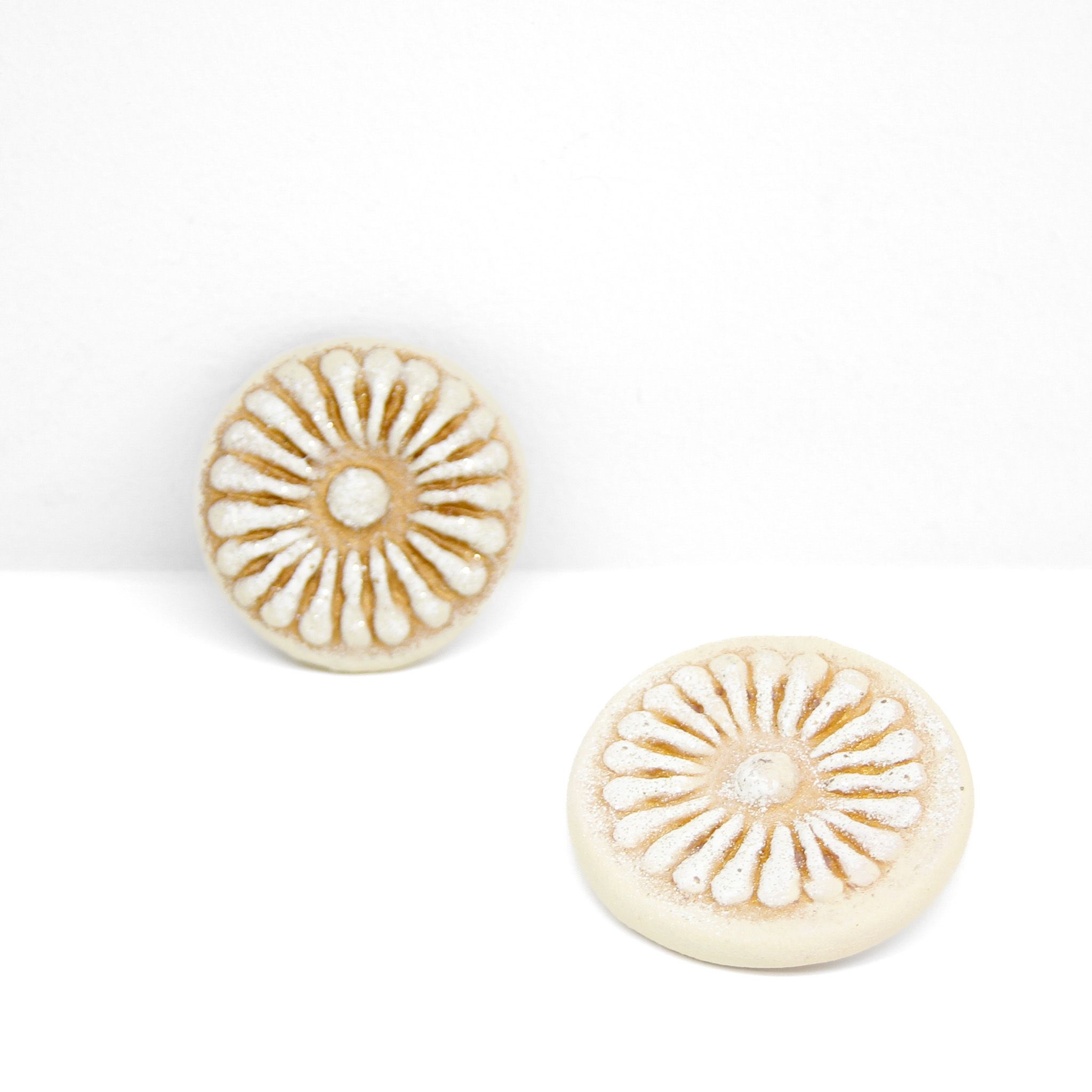Gina Jacklin: Magnet Product Image 3 of 7