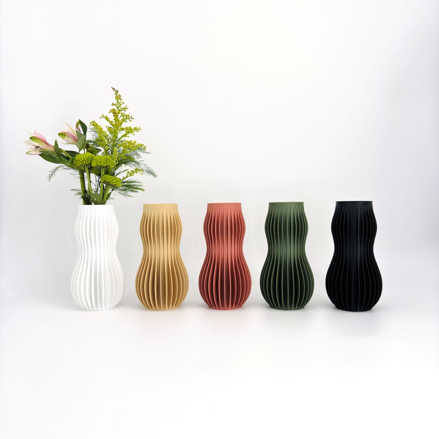 Sonnihaus Studio: HOLI Vase – Hazelnut Product Image 2 of 6