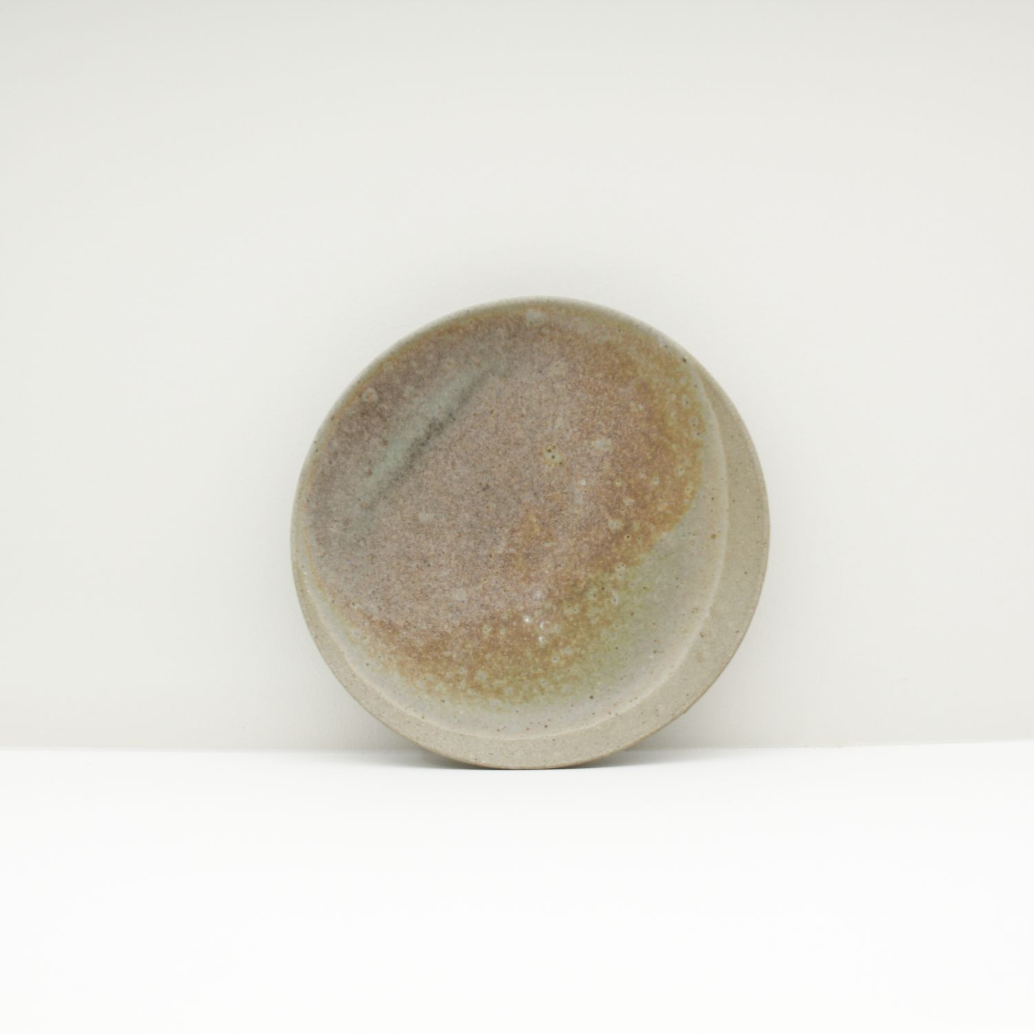 Janaki Larsen: Grey Clay Clamshell bowl Product Image 2 of 3