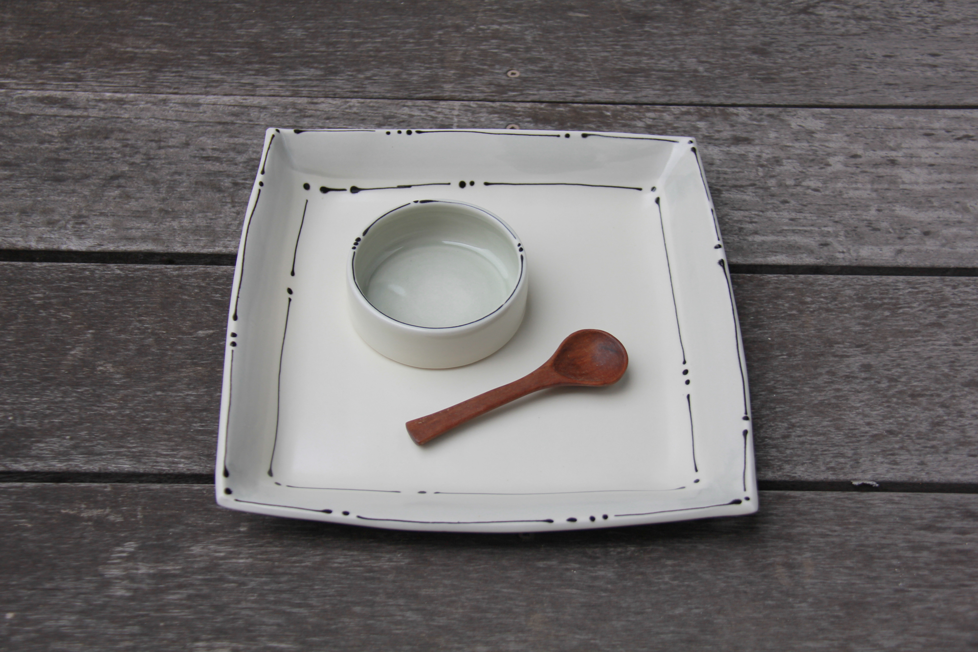 Iris Dorton: Medium Tray with Circle Dot Line Motif, comes with Wood Spoon and Dish Product Image 4 of 11