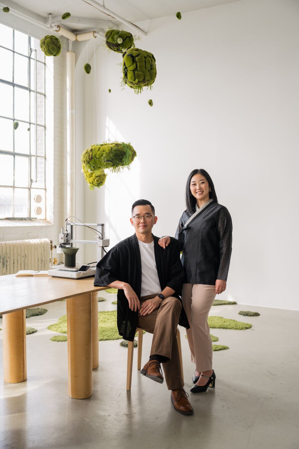 Sonnihaus Studio: KANJI Vase – Matcha Green Product Image 2 of 3