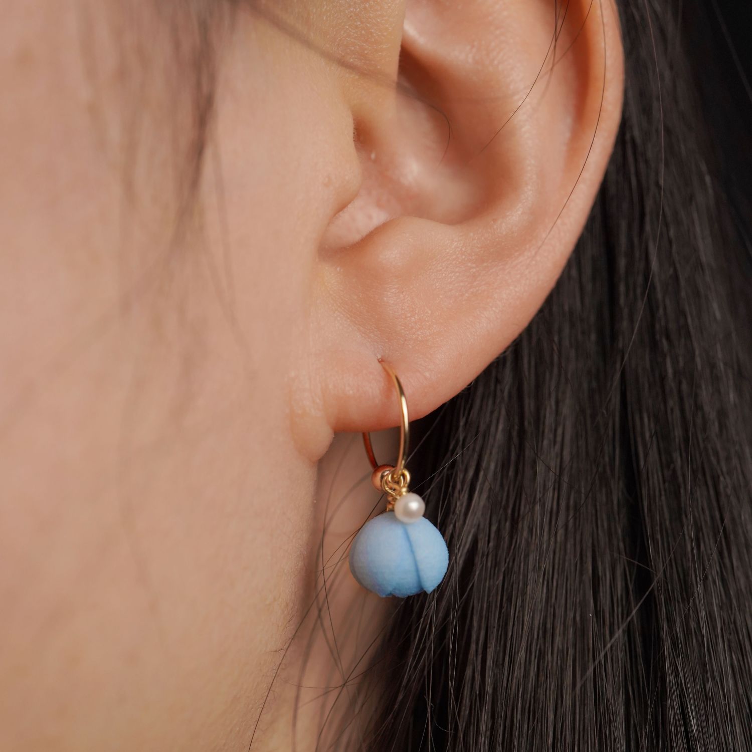 Temino Jewellery: Small Bud Earrings in Blue Product Image 1 of 2