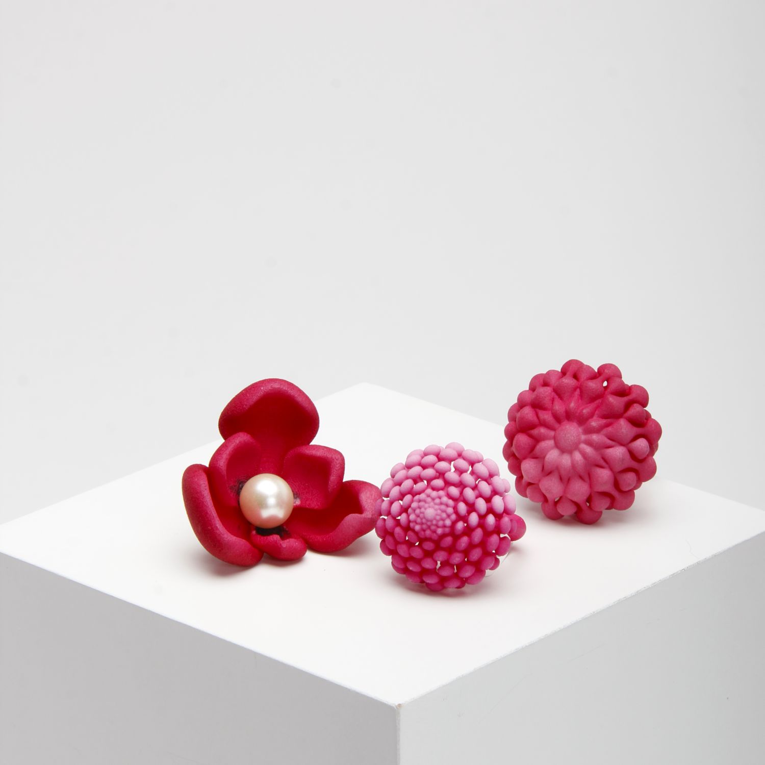Kormar: Small Geometric Bloom Ring Product Image 4 of 5