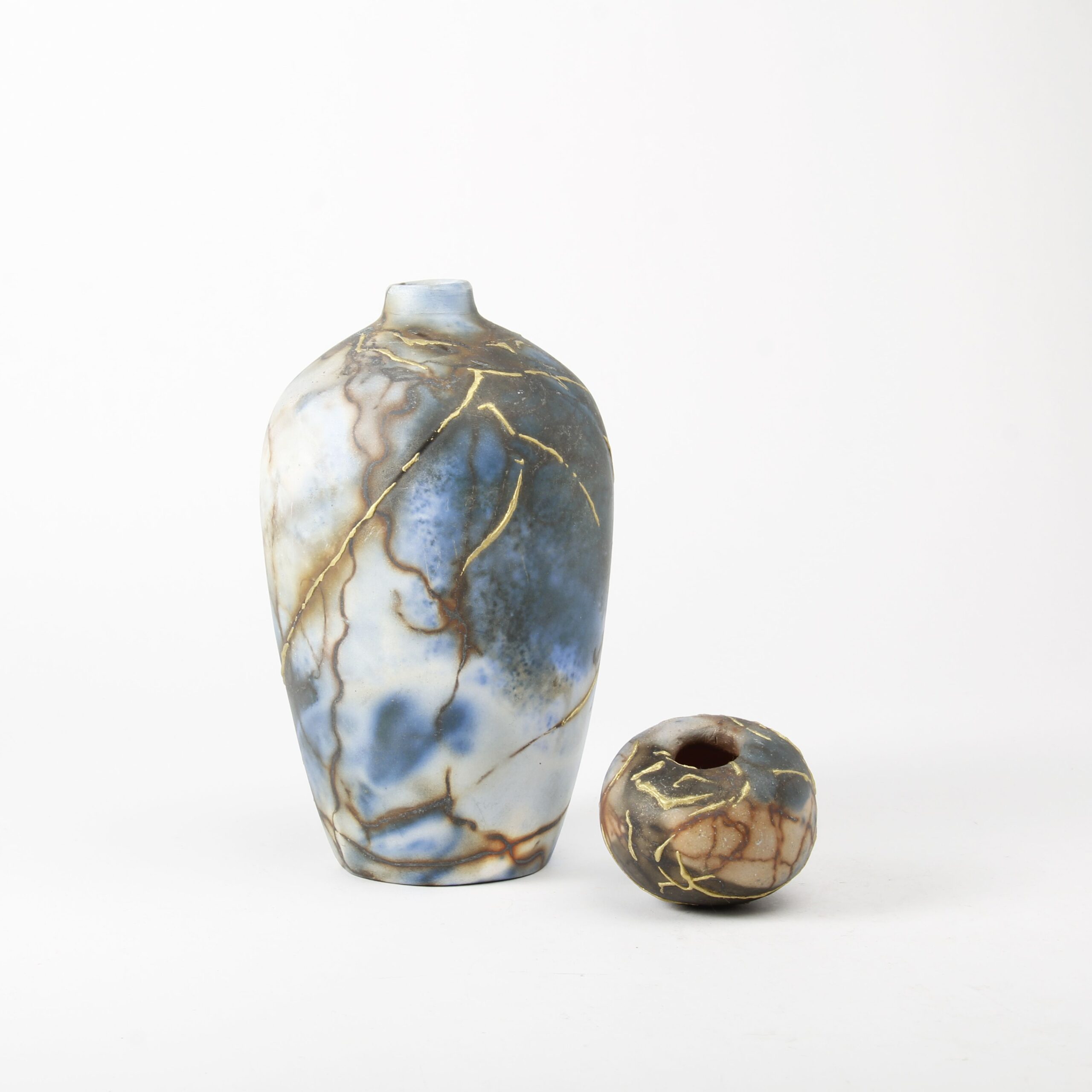 Alison Brannen: Medium Classic Urn Product Image 5 of 5