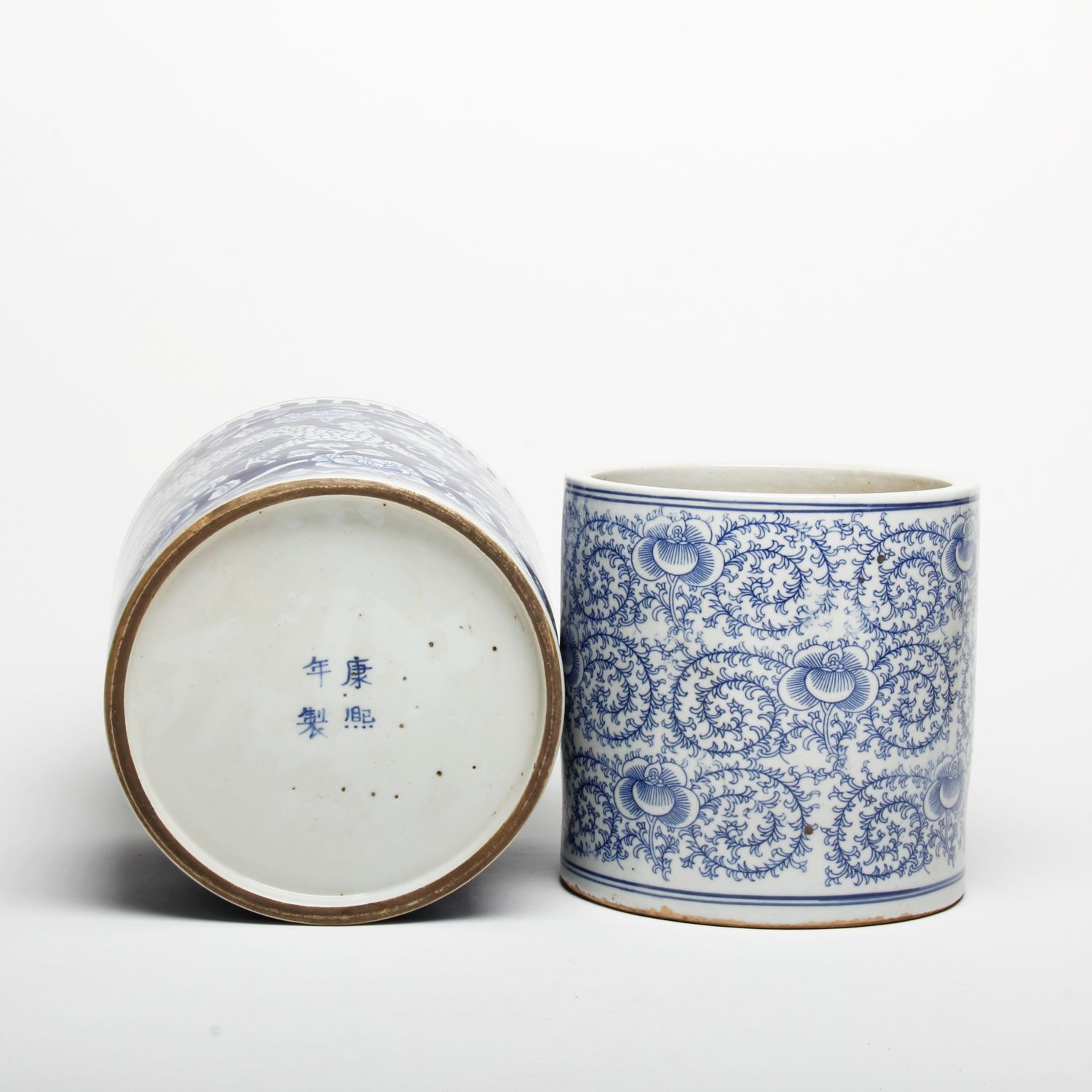 Middle Kingdom: Scrolling Peony Cachepot Product Image 4 of 4