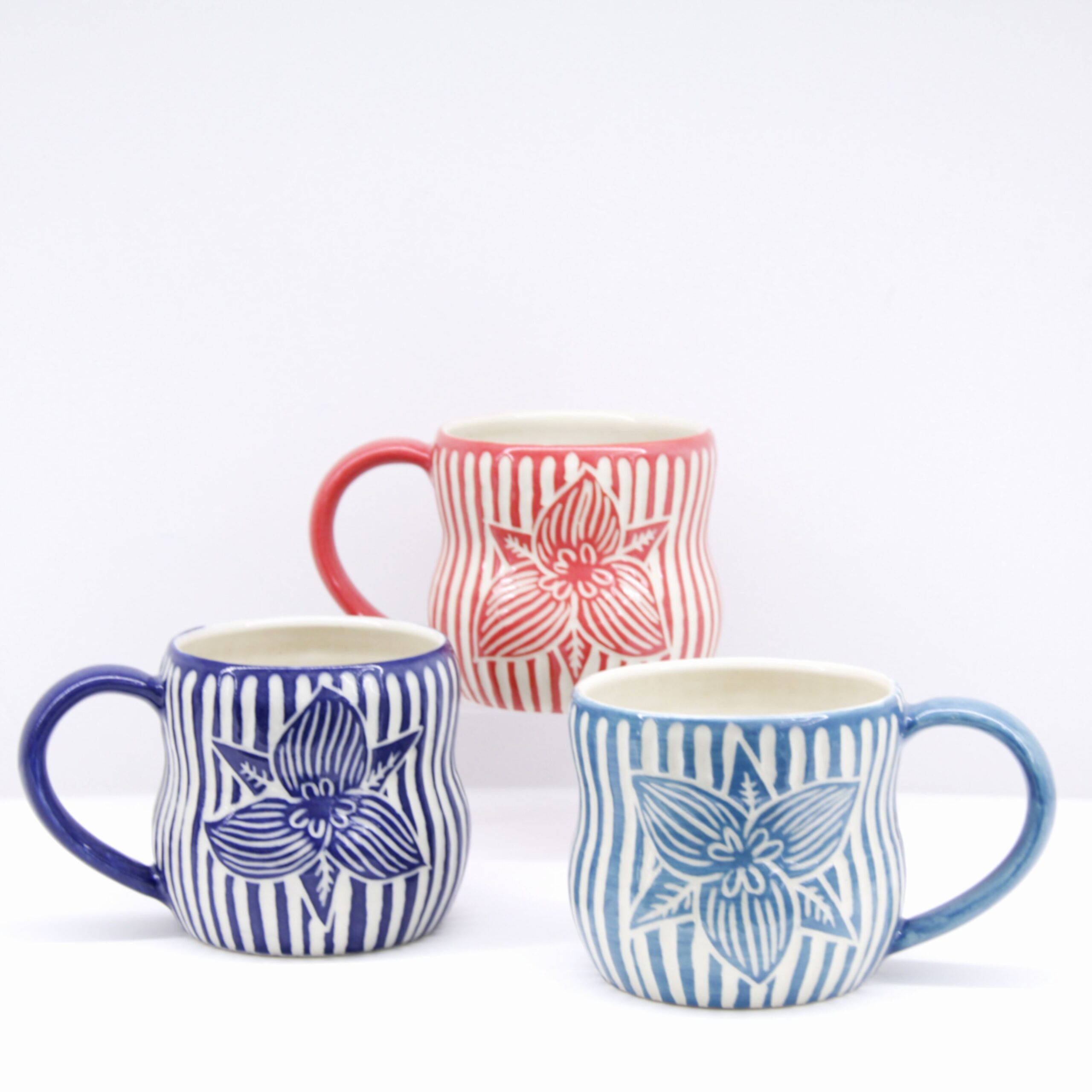 Kaas + Kate: Red Trillium Mug Product Image 2 of 4