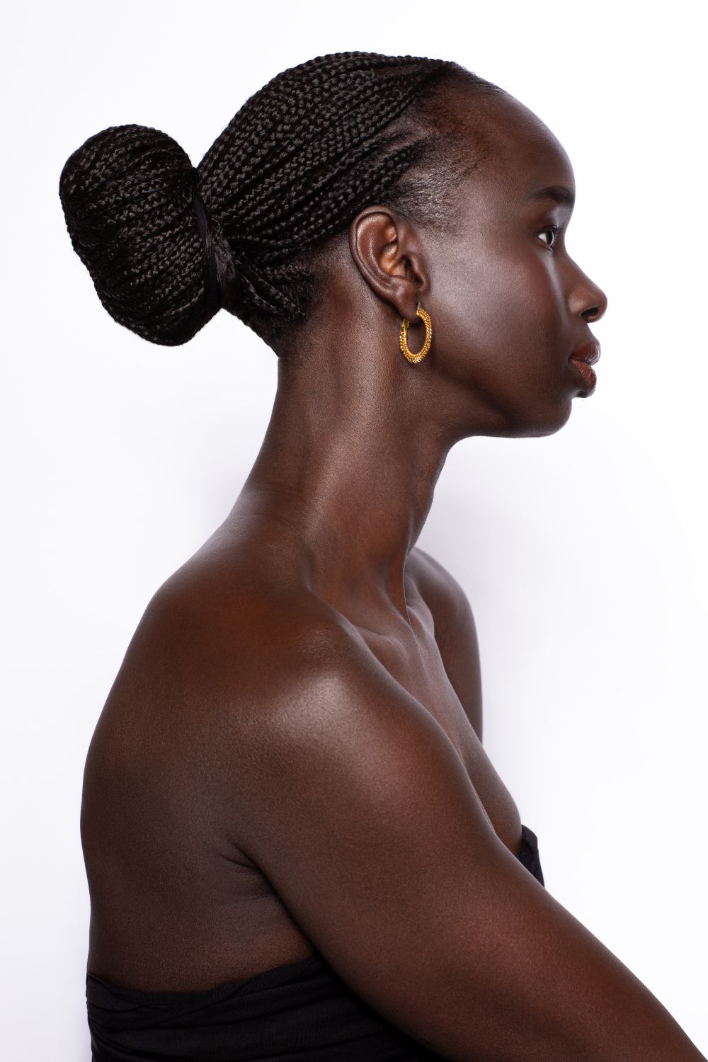 Lesley Hampton: Small Beaded Hoop Earrings – Gold Product Image 3 of 3