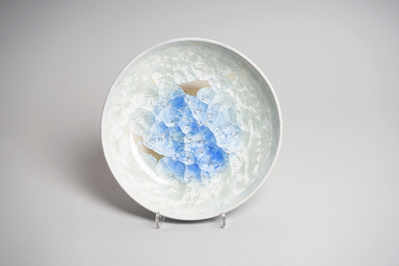 Plate with blue crystaline glaze