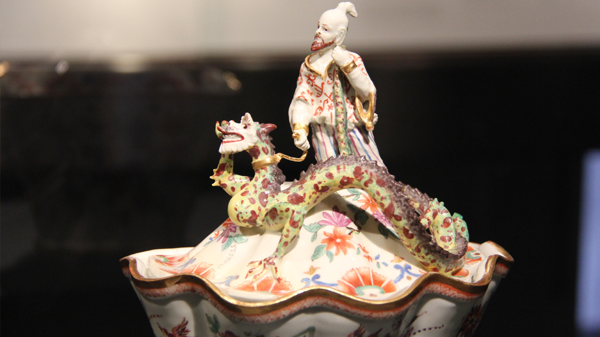 Wall Vase (Detail), Claudius Innocentius du Paquier Factory, Austria, Vienna, Vienna, c.1730, Gift of George and Helen Gardiner, G83.1.1220.1-2