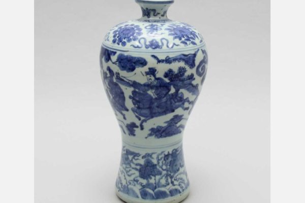 Meiping (Prunus Vase), China, Jingdezhen, Ming Dynasty (1368–1644), Wanli Period (1573–1620), Porcelain with underglaze blue decoration, Loan from The Anne Gross Collection