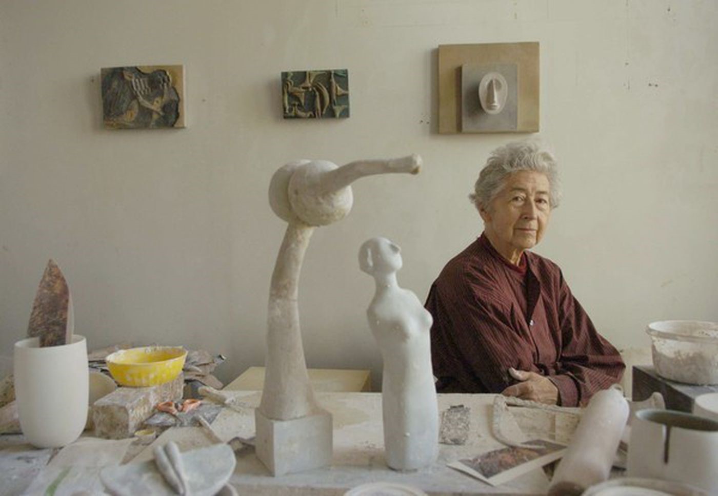 Featured image of post Female Sculpture Artists : Their bold work is changing the medium.
